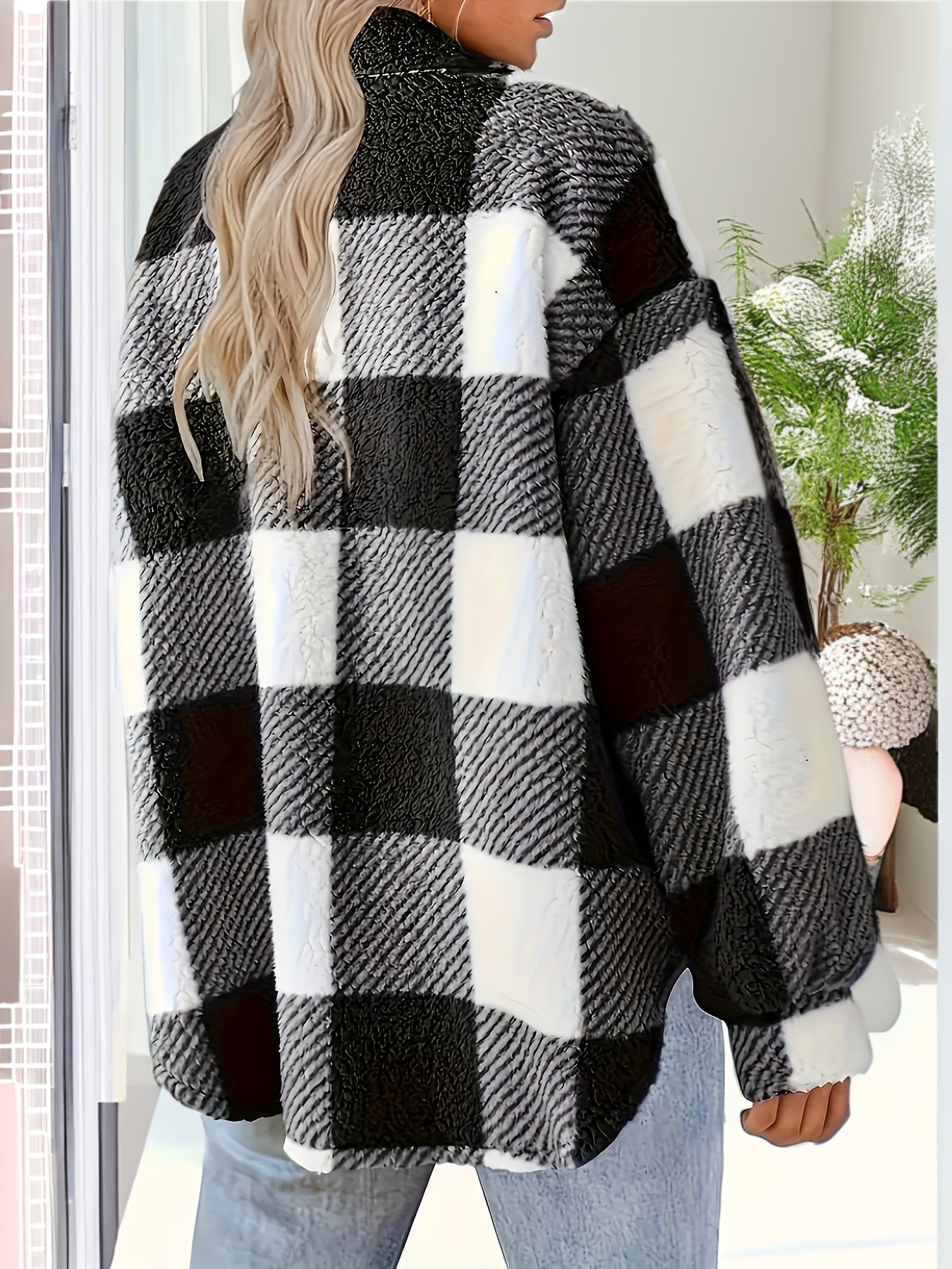 Nora's winterjas